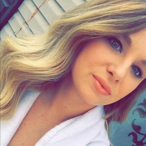 Meet your Posher, Samantha